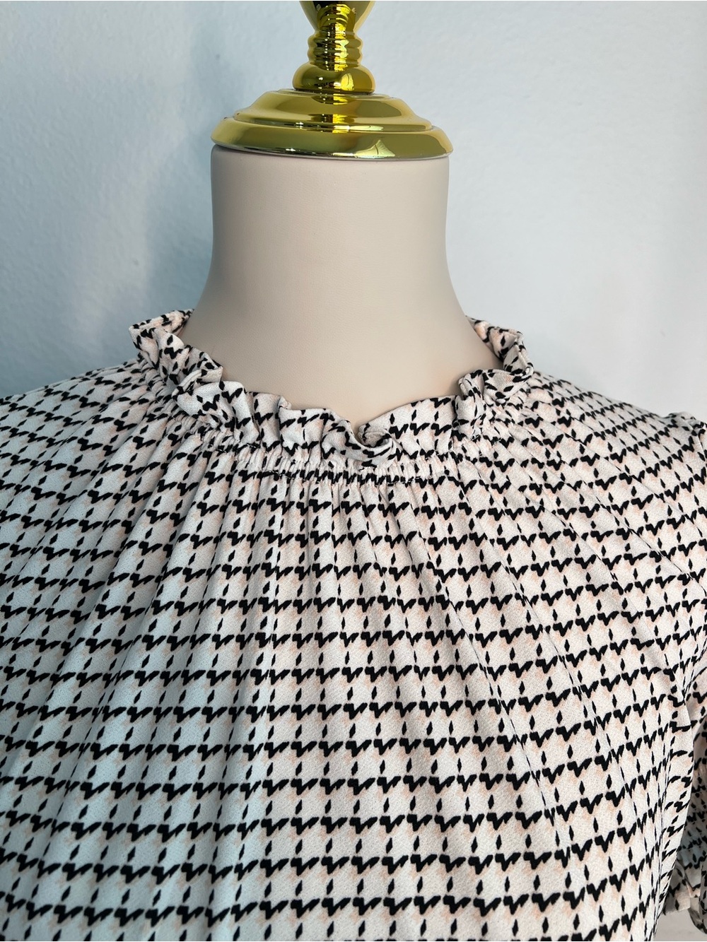 Blouse #252 - Picture 2 of 6
